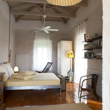 Holiday home Painter's Country House *